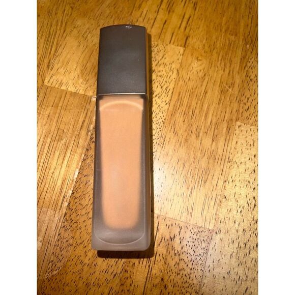 Elizabeth Arden FLAWLESS FINISH SKINCARING FOUNDATION - Picture 5 of 7